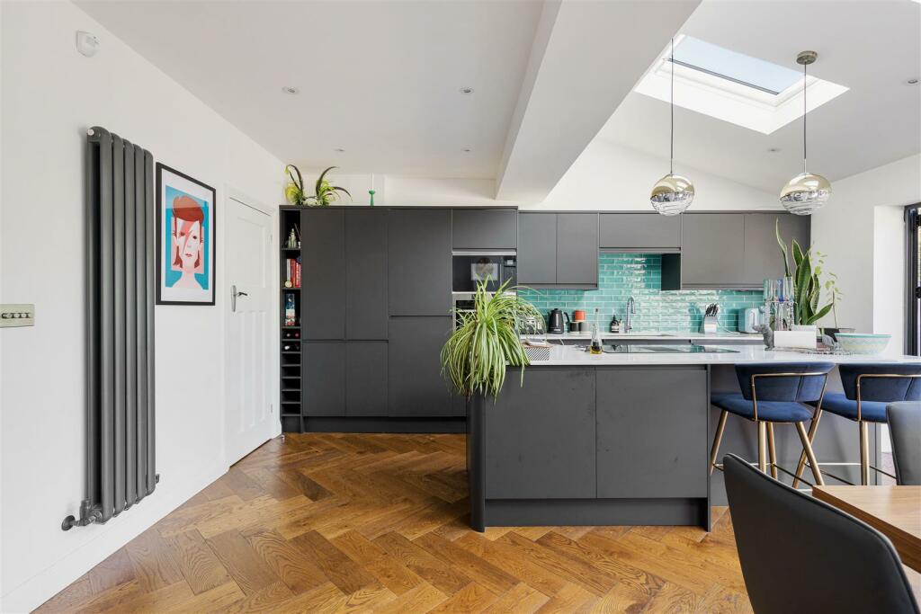 Beech Hall Crescent