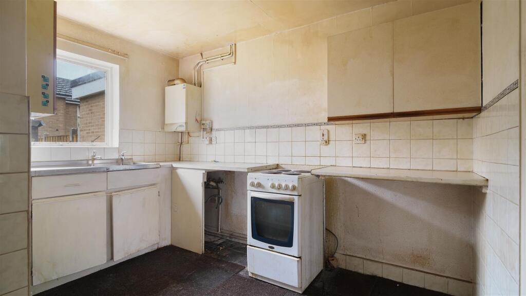 179WestminsterCres-04.jpg