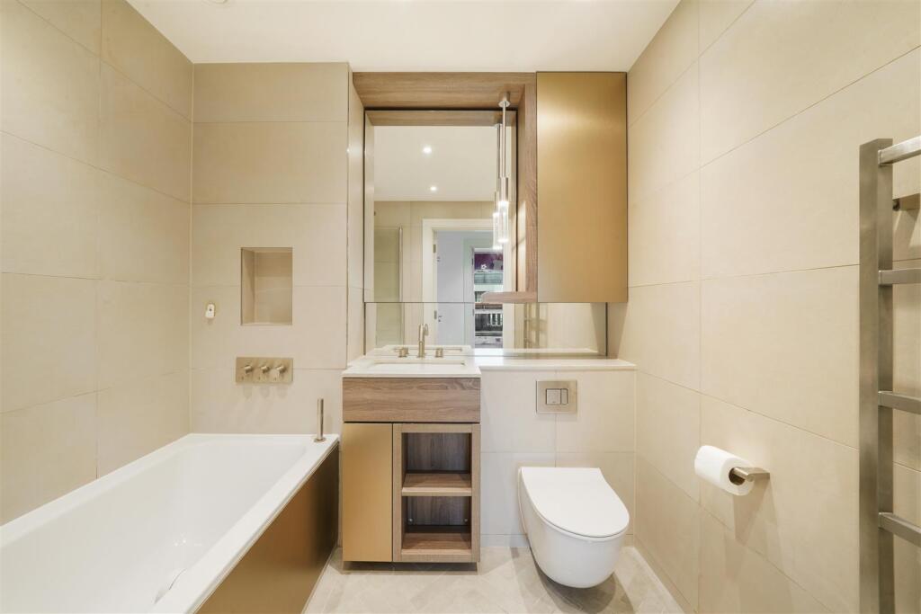 Flat 214, Hamond Court - BaTSL5X5KhD1c7Vm1pR4.jpg