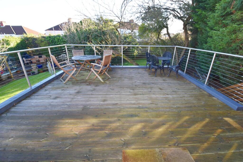 Raised seating area.jpg