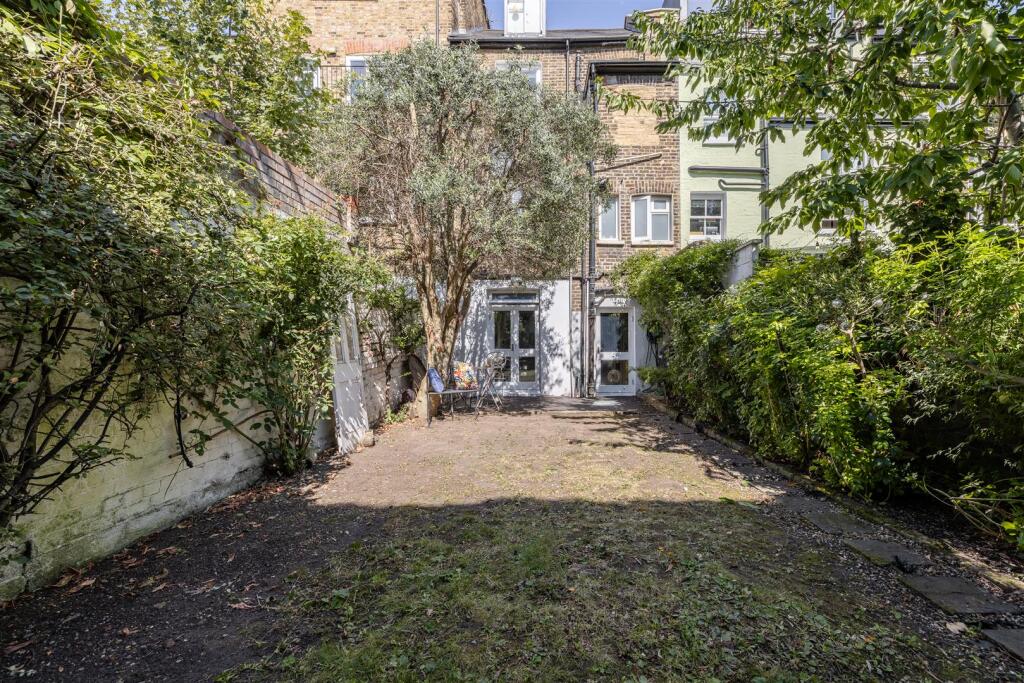 Sandringham Road, E8