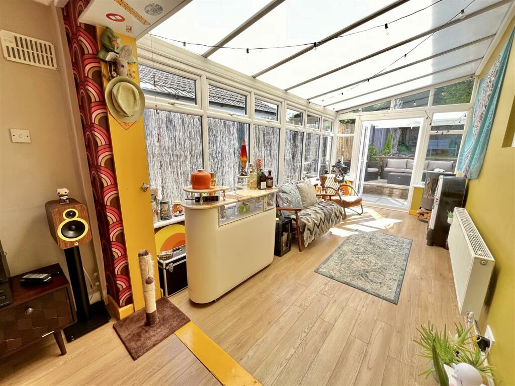 Sun Room/Family Room