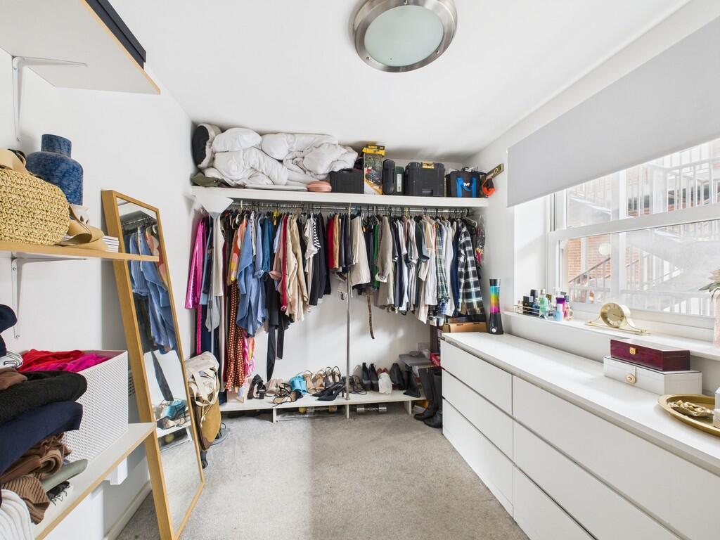 CAM01835G0-PR0235...