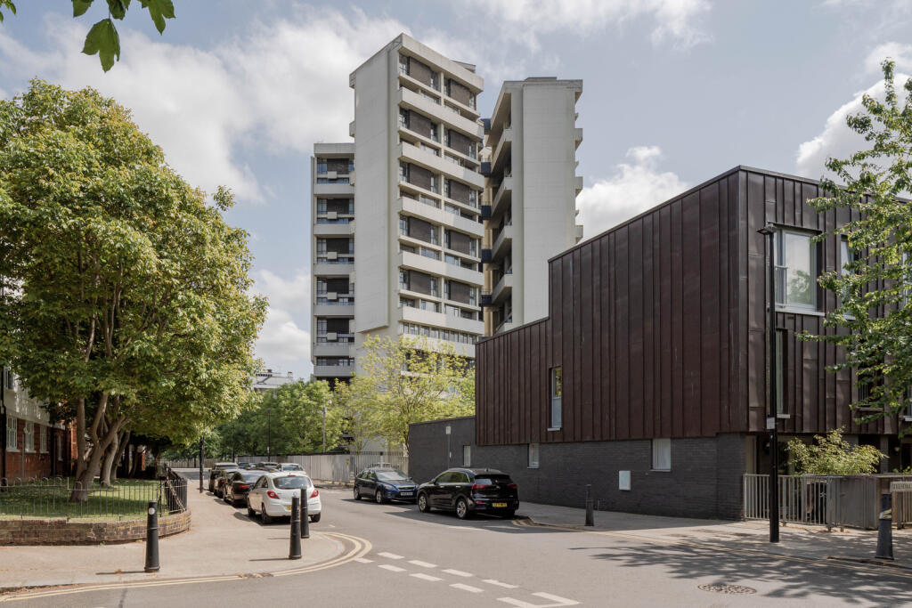 283630 - Keeling House, London E2 - high res - ...