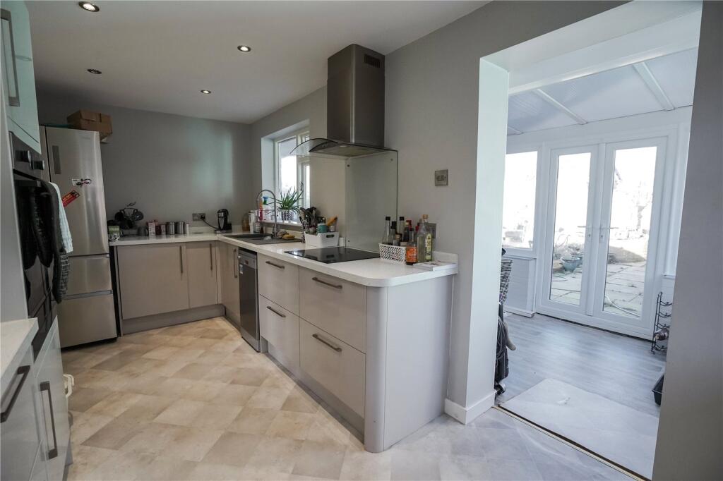 Kitchen (2)