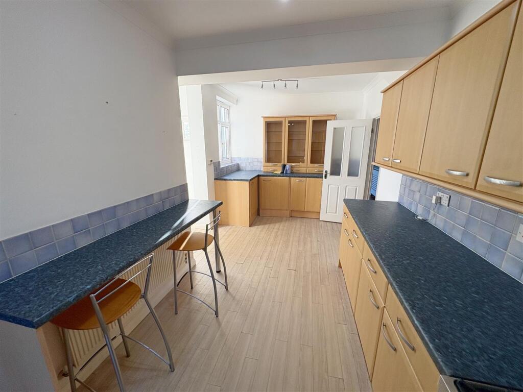 Kitchen_Breakfast room (2).jpg