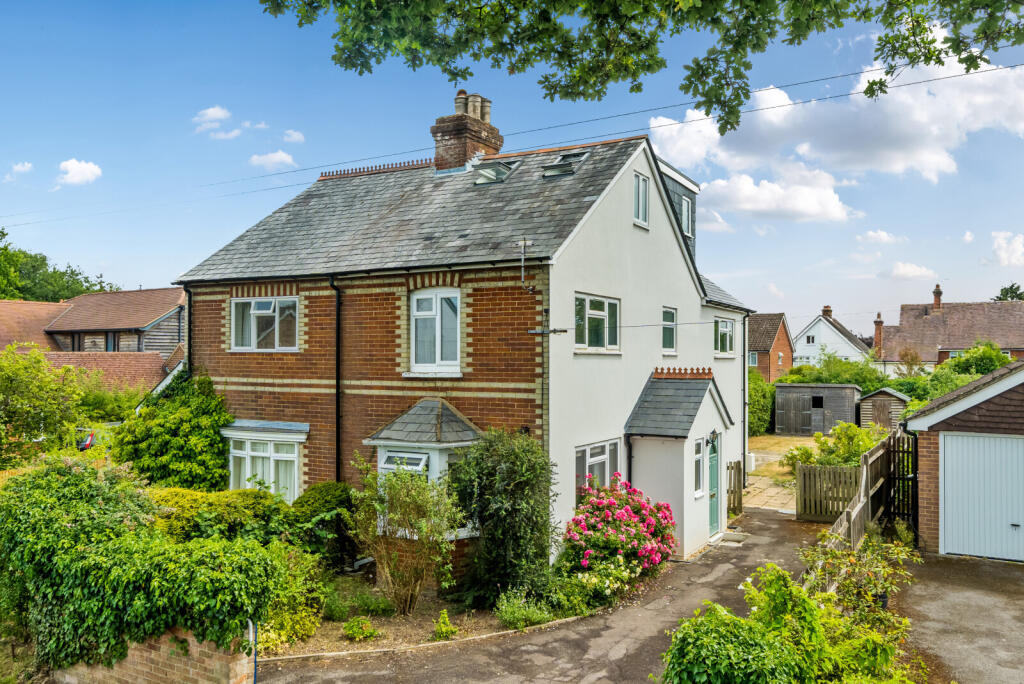 1311579-1-68653bb...