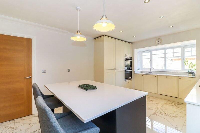 Kitchen/Breakfast