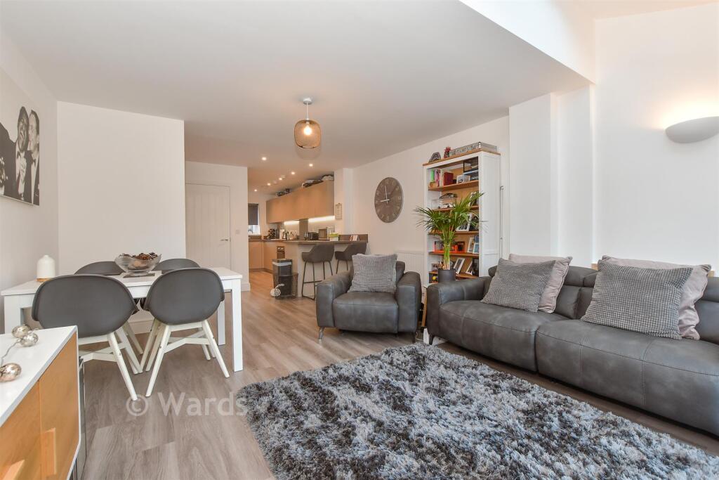 Lounge/Kitchen