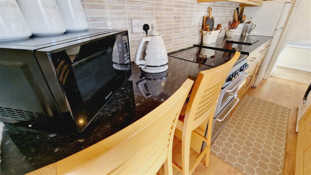 Kitchen 5