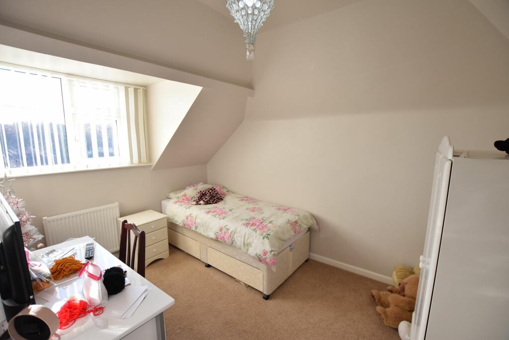 BEDROOM FIVE