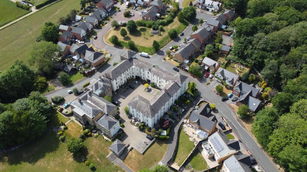 BREARLEY HALL 04.JPG