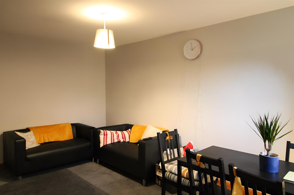 Living Room.png
