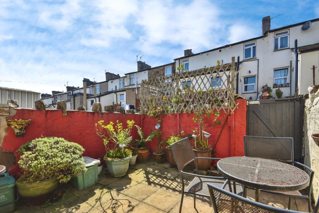 Yard/ Garden