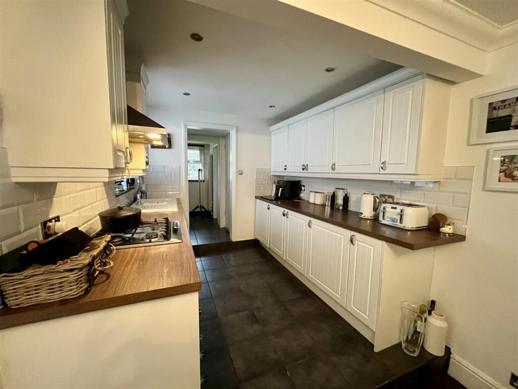 Kitchen/Dining Room