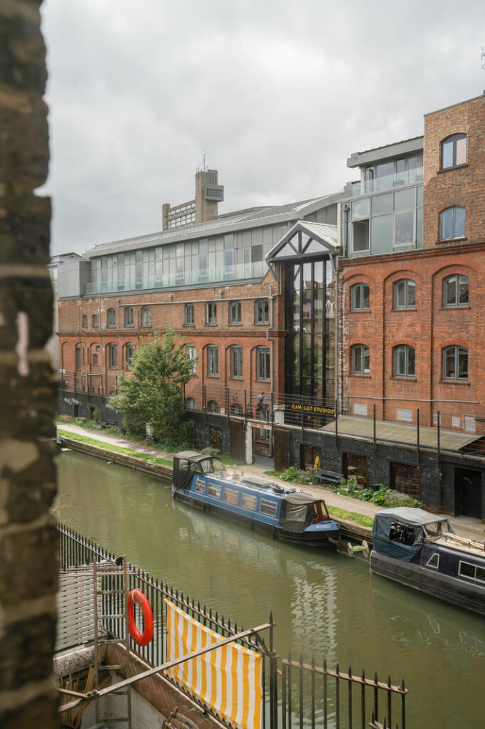 305612 - 471HarrowRoad_HighRes-8.jpg