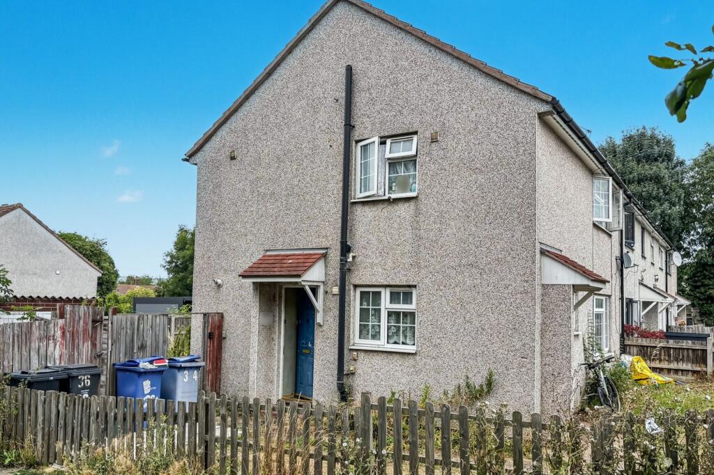 Flat 34 Plaistow Close, Stanford-Le-Hope, SS17 7AT