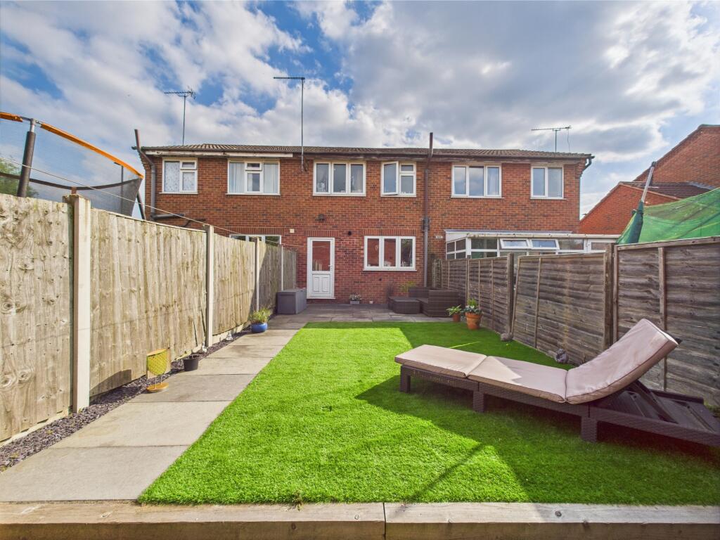 CAM01605G0-PR0985-STILL003