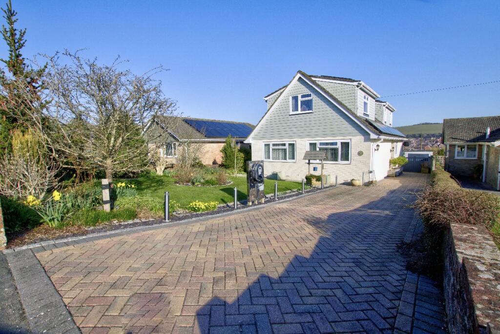 New Road, Clanfield, Waterlooville