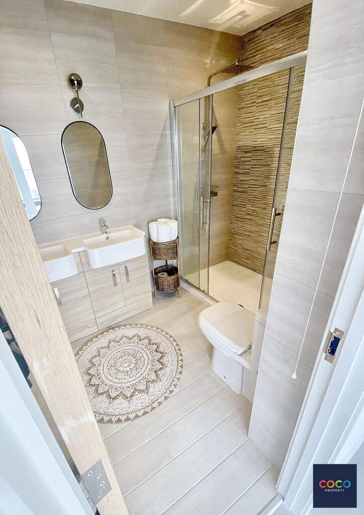 Ensuite