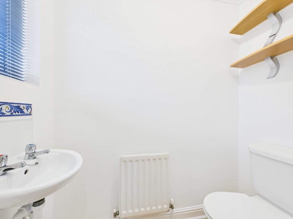 CAM03519G0-PR0398...