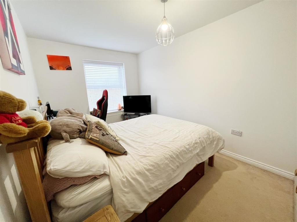 Bedroom 2.jpg