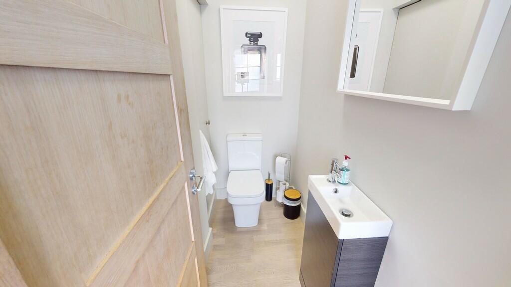 Coach-House-04242...