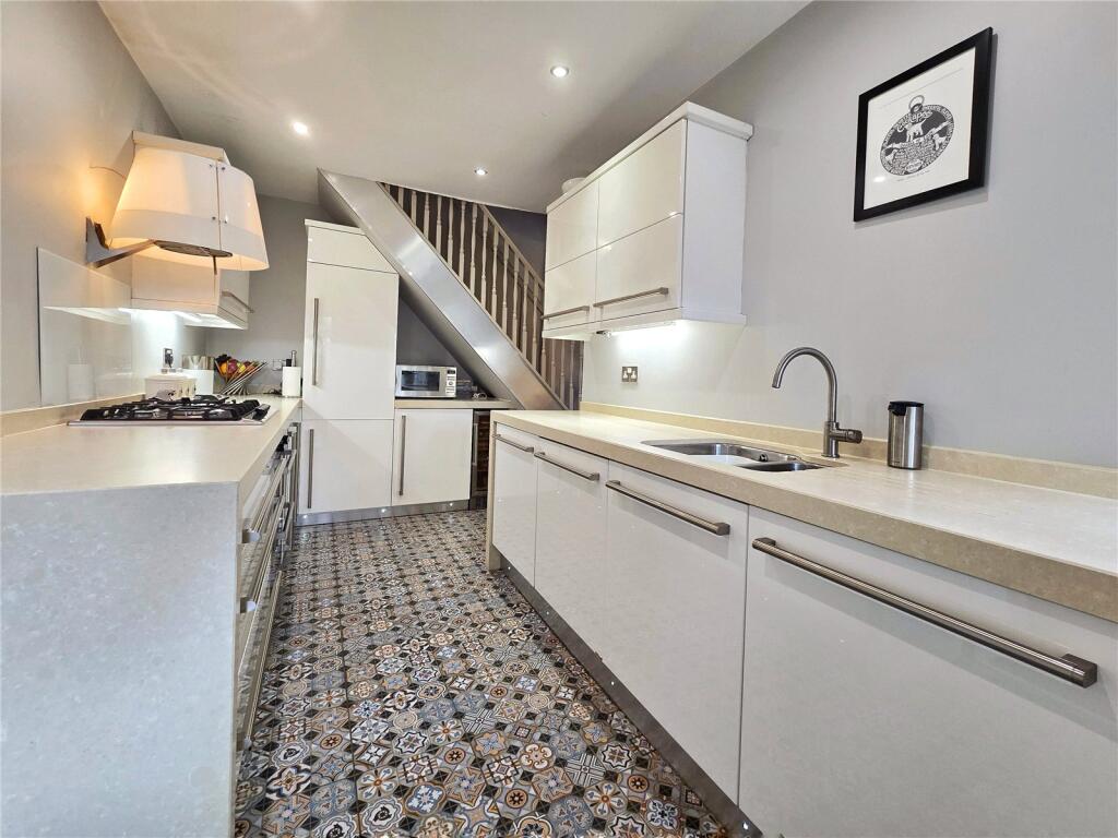 Contemporary Kitchen