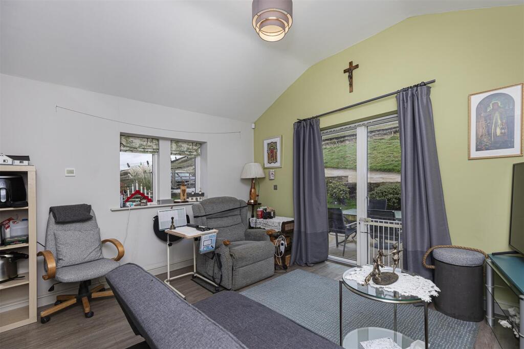 Bramleys Estate Agents - Stainland Dean - Halifax 