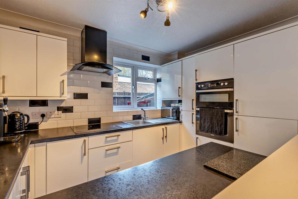 8634427-interior14-800.jpg