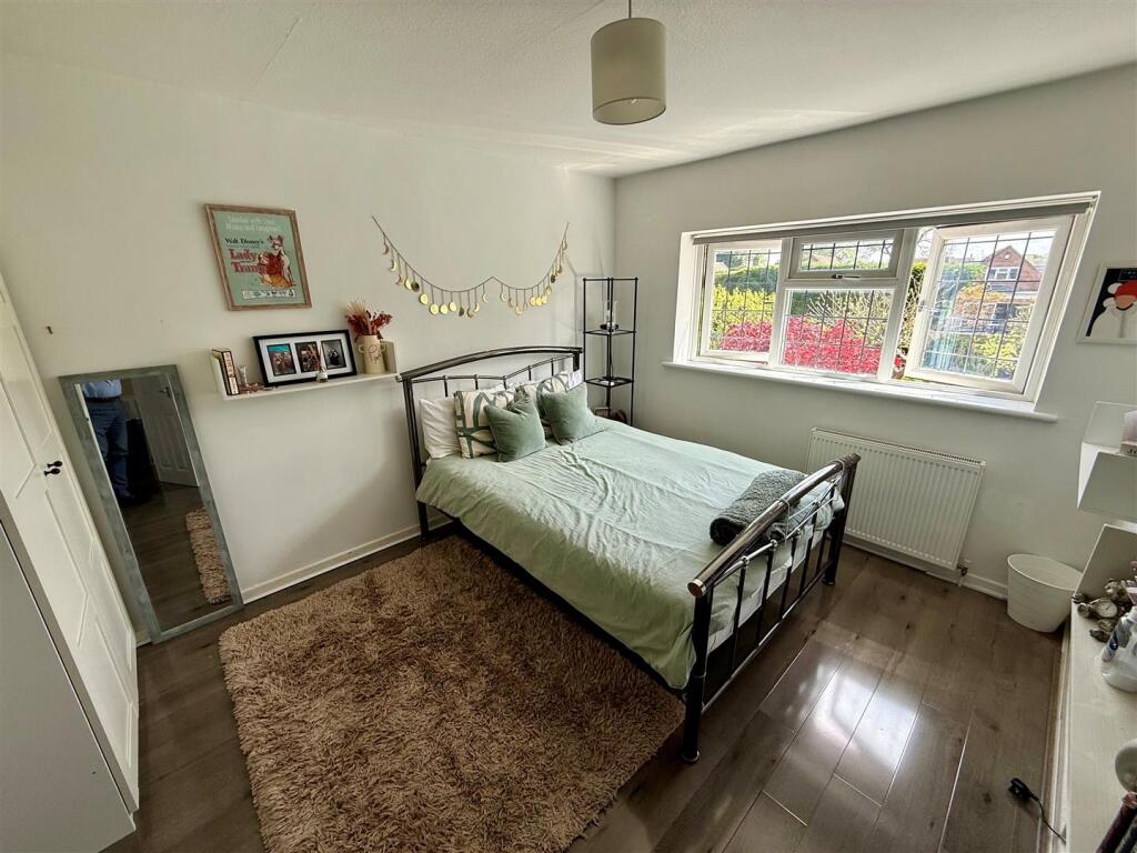 NR134 Bed2.jpg