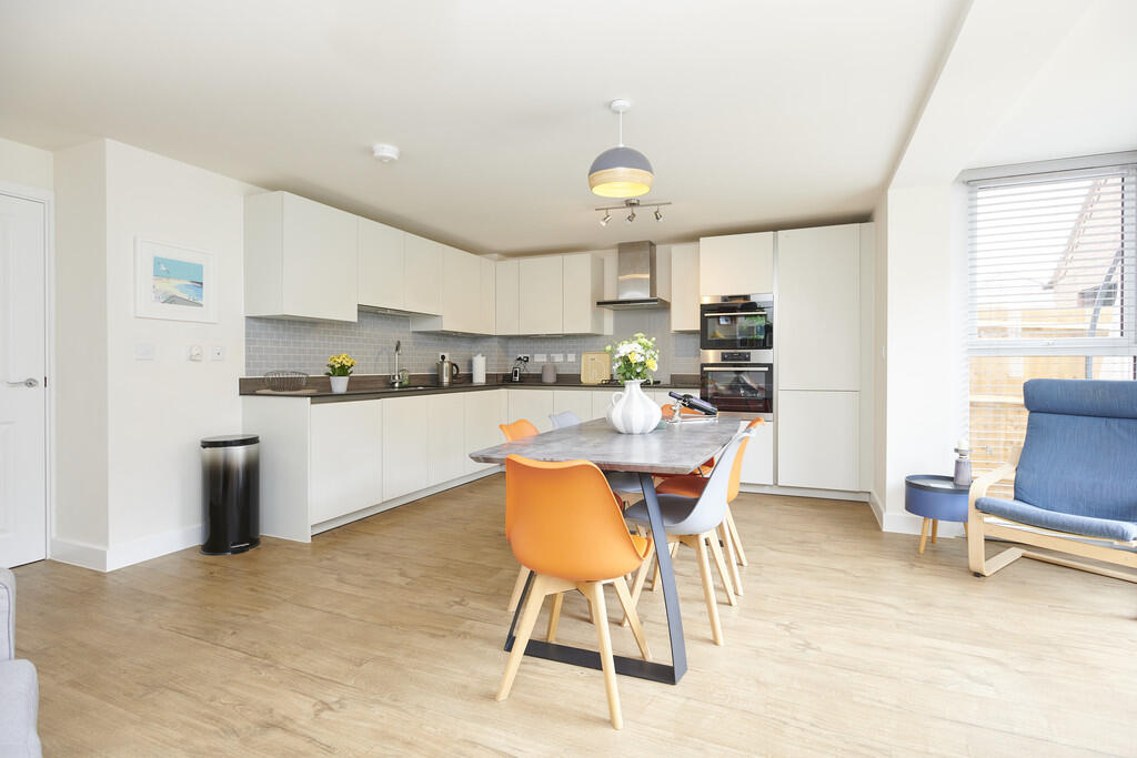 Kitchen/Dining/Li...