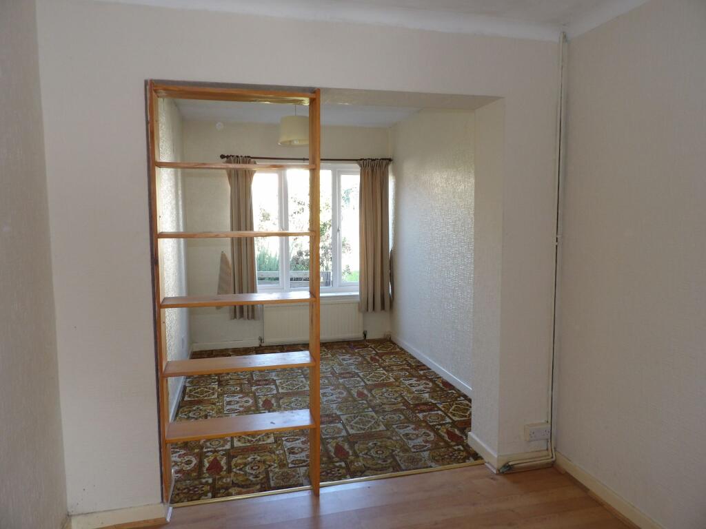 Photograph 3