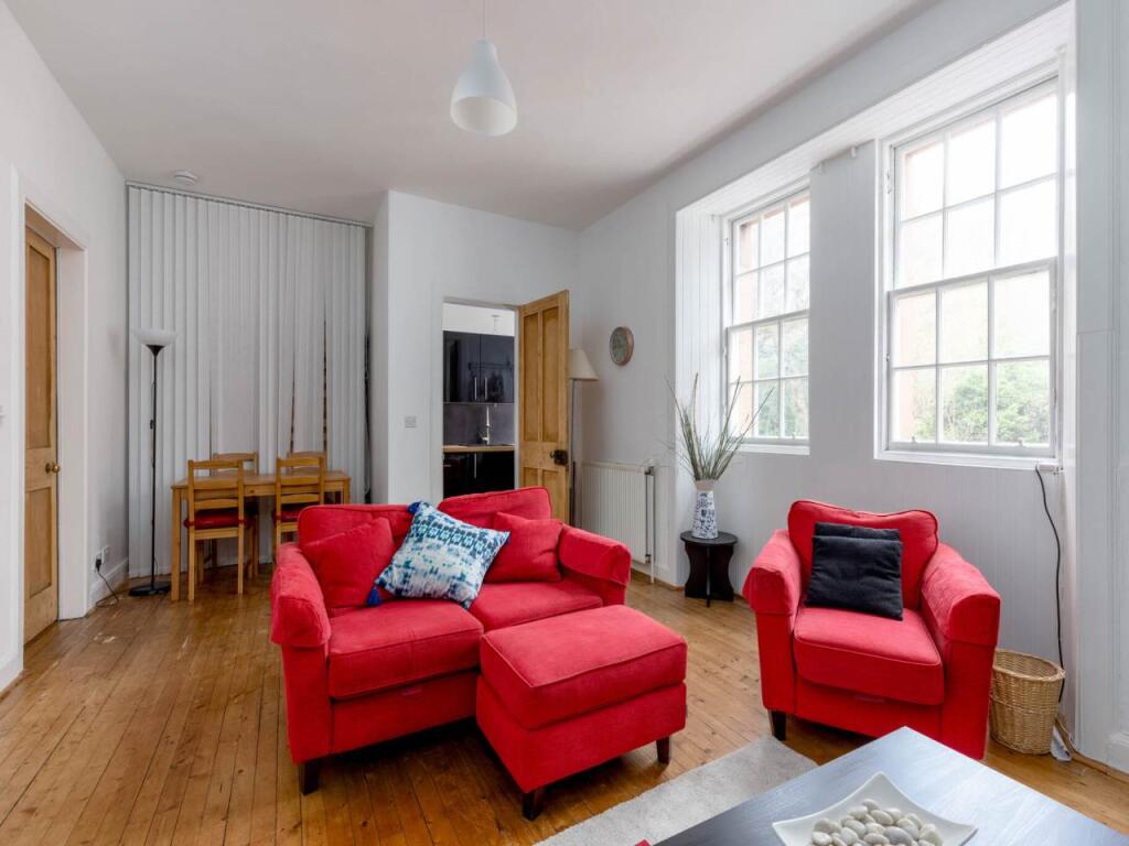 66847_PathBuildings0