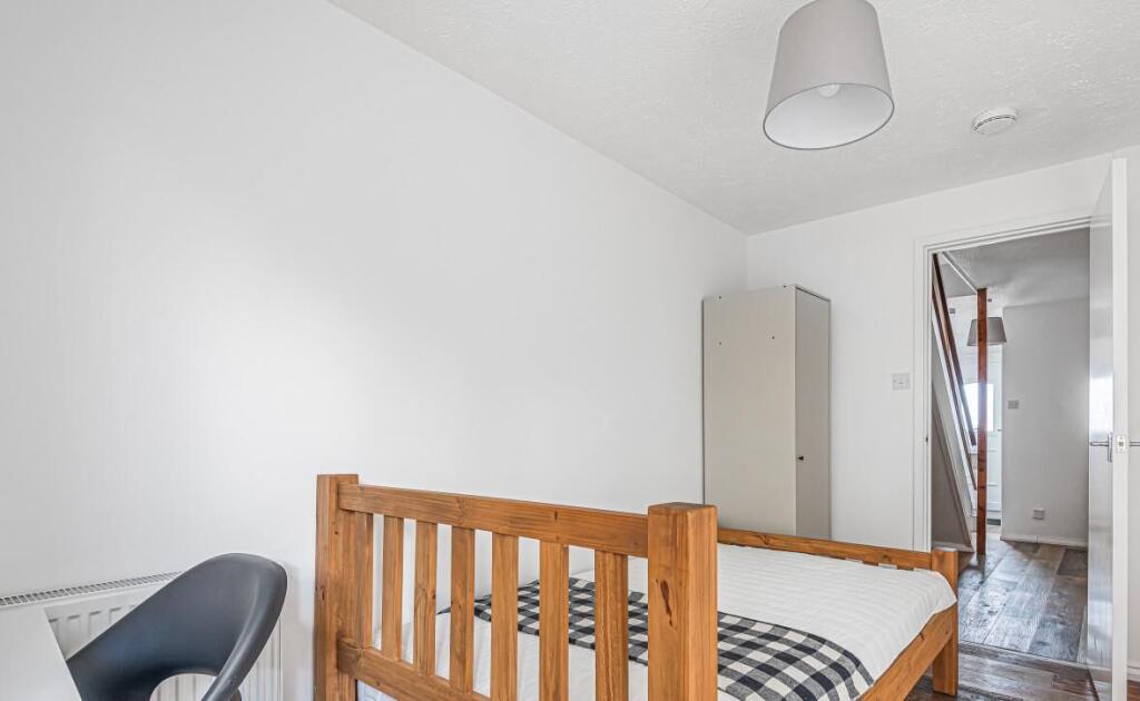 8008314d-0d37-4309-98dd-da9befdbcc45_cropped