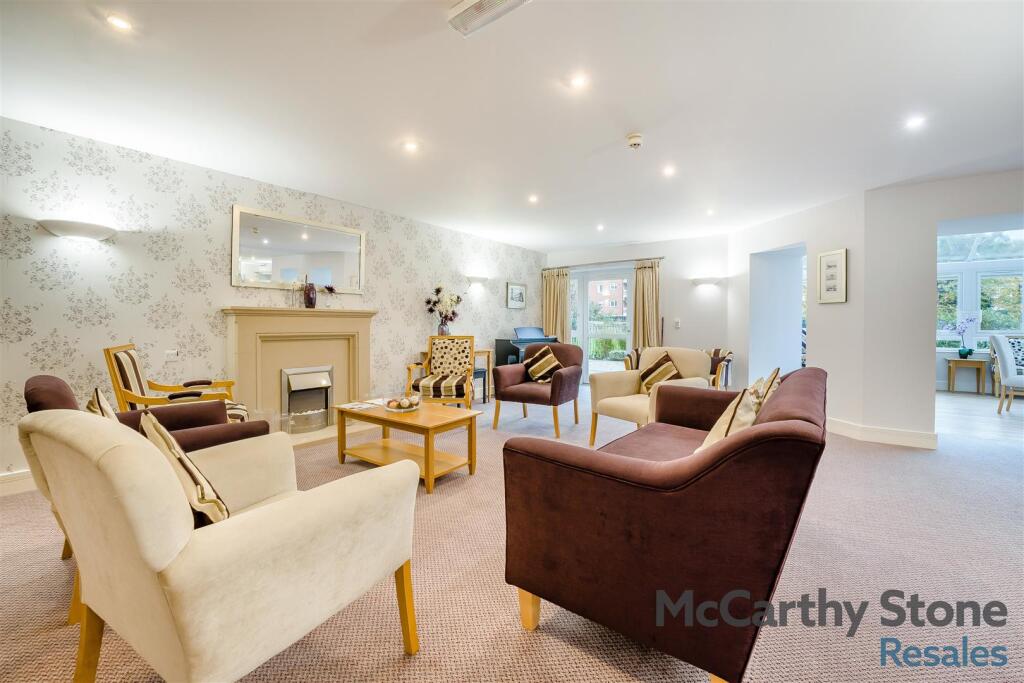 8670696-interior14.jpg