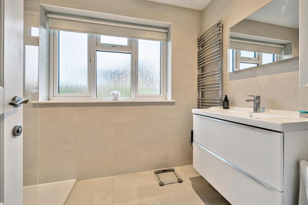 1298361-13-682dff27926b5-ARW1298361-13-682dff27926