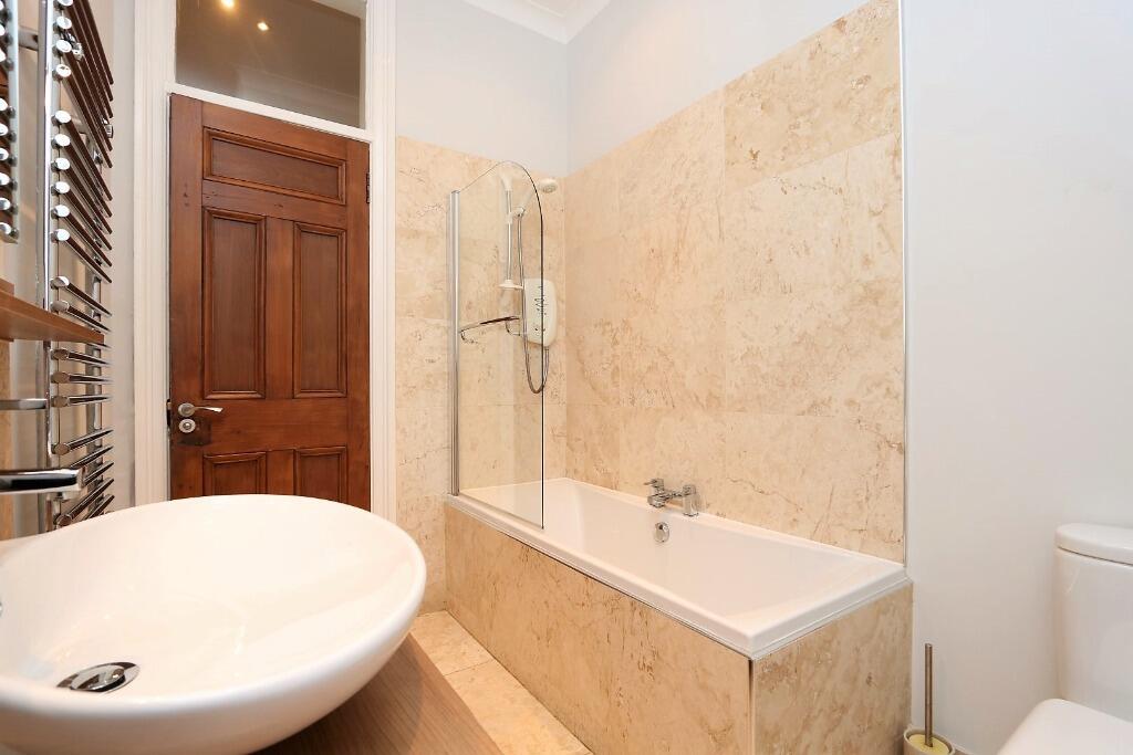 12_17078162759702.JP