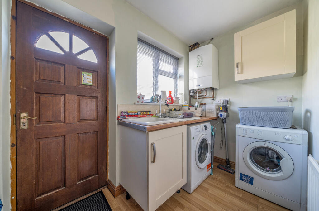 1348839-9-68d2d38...