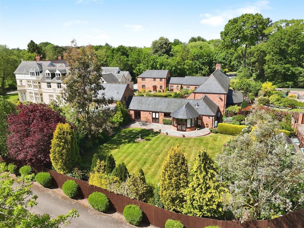 e3c3fc27--4476-8945-A075CC32DCA6-45009-00000E49126