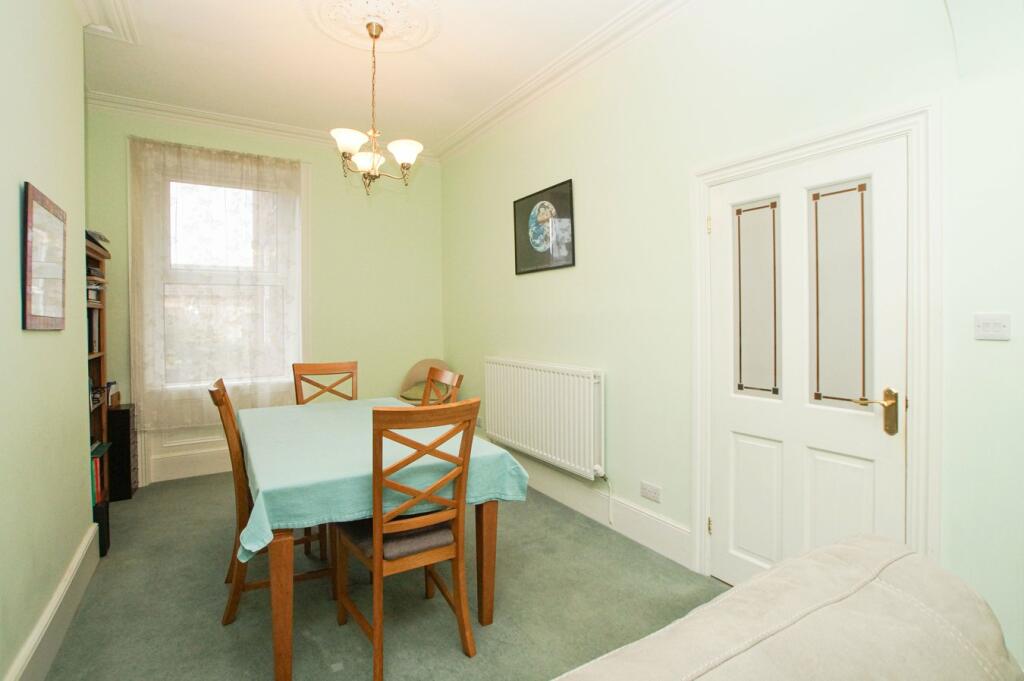 Dining Lounge