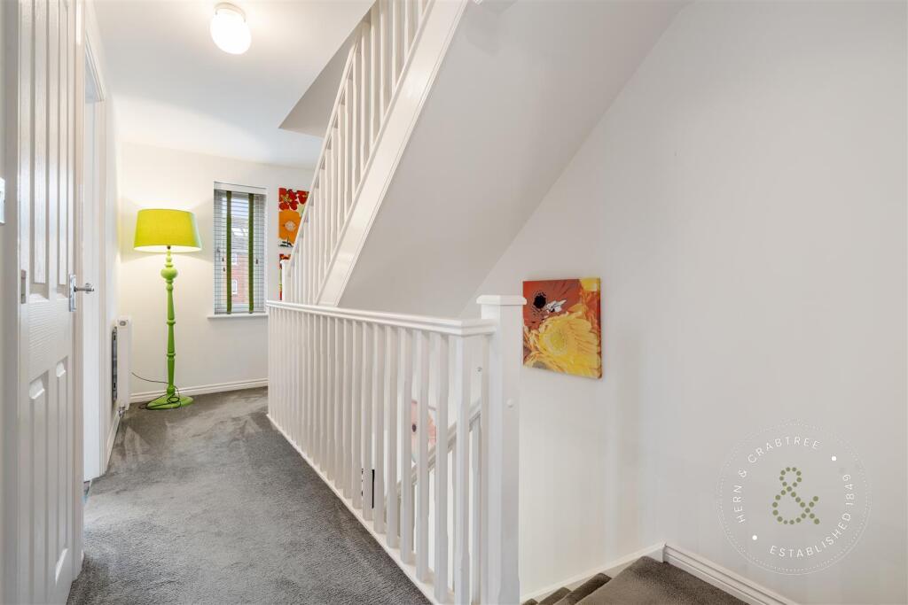 Ffordd Nowell, Hern Crabtree (16).jpg