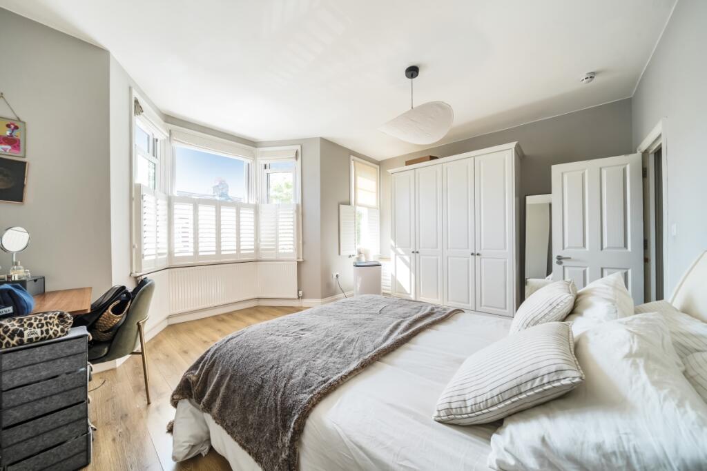 1318039-7-686d484...