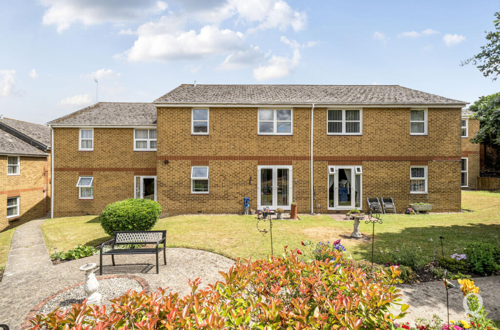 fbd709ef-4d4a-429...