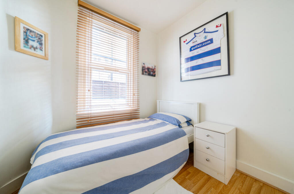 1311150-12-684c3a...