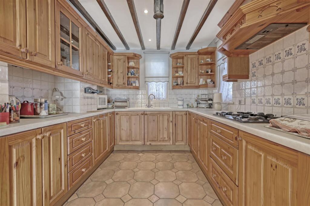 img_4942_9 copy 2.jpg