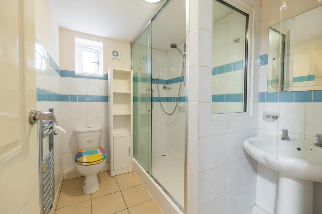 Annexe - Shower room