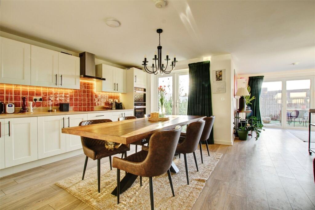 Kitchen Through
