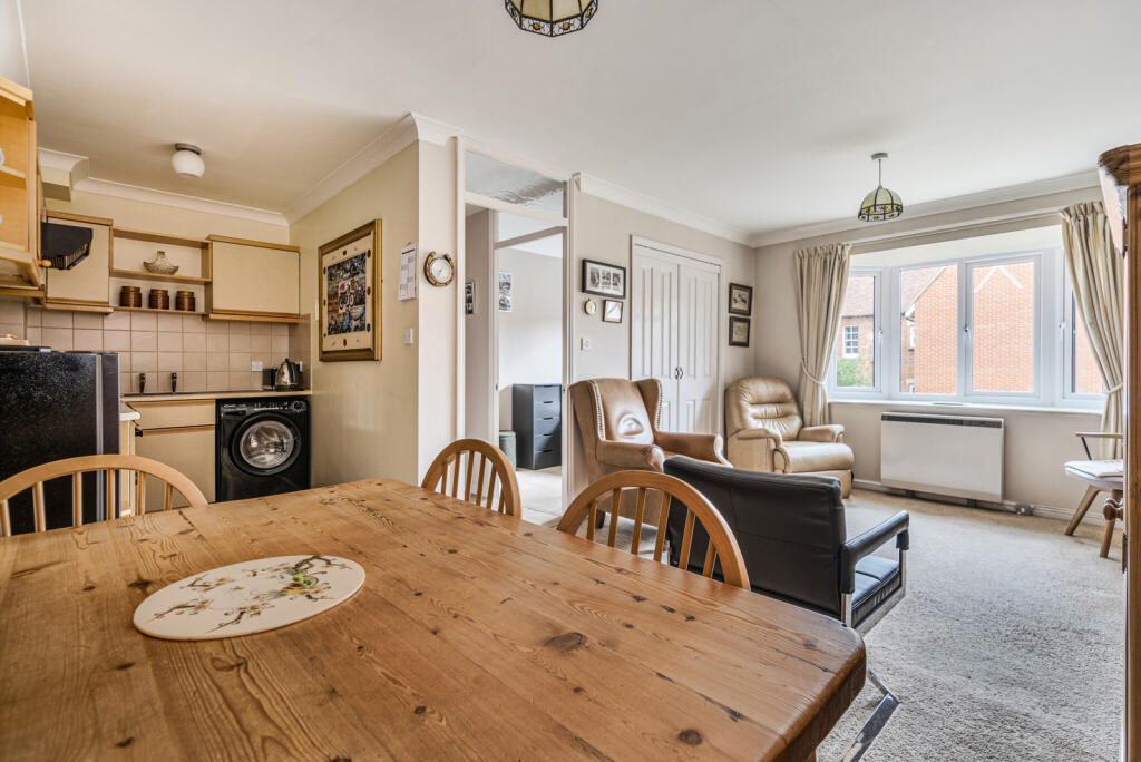 1330039-16-688234...