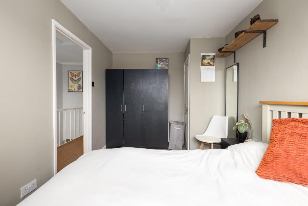 99 Gilbert Road, BS5-23.jpg